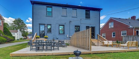 Apartment (3 Bedrooms) | Front of property