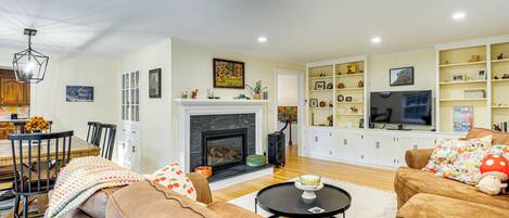 House (4 Bedrooms) | Front of property