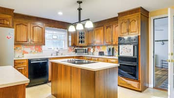 Rumah (4 Bedrooms) | Interior