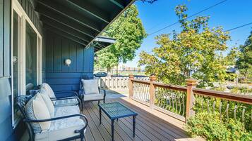 ํ์ฐ์ค (3 Bedrooms) | ๋ด๋ถ