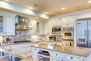 Ev (6 Bedrooms) | İç mekân