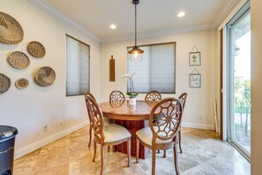 Ev (6 Bedrooms) | İç mekân