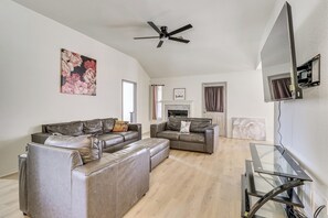 House (4 Bedrooms) | Interior