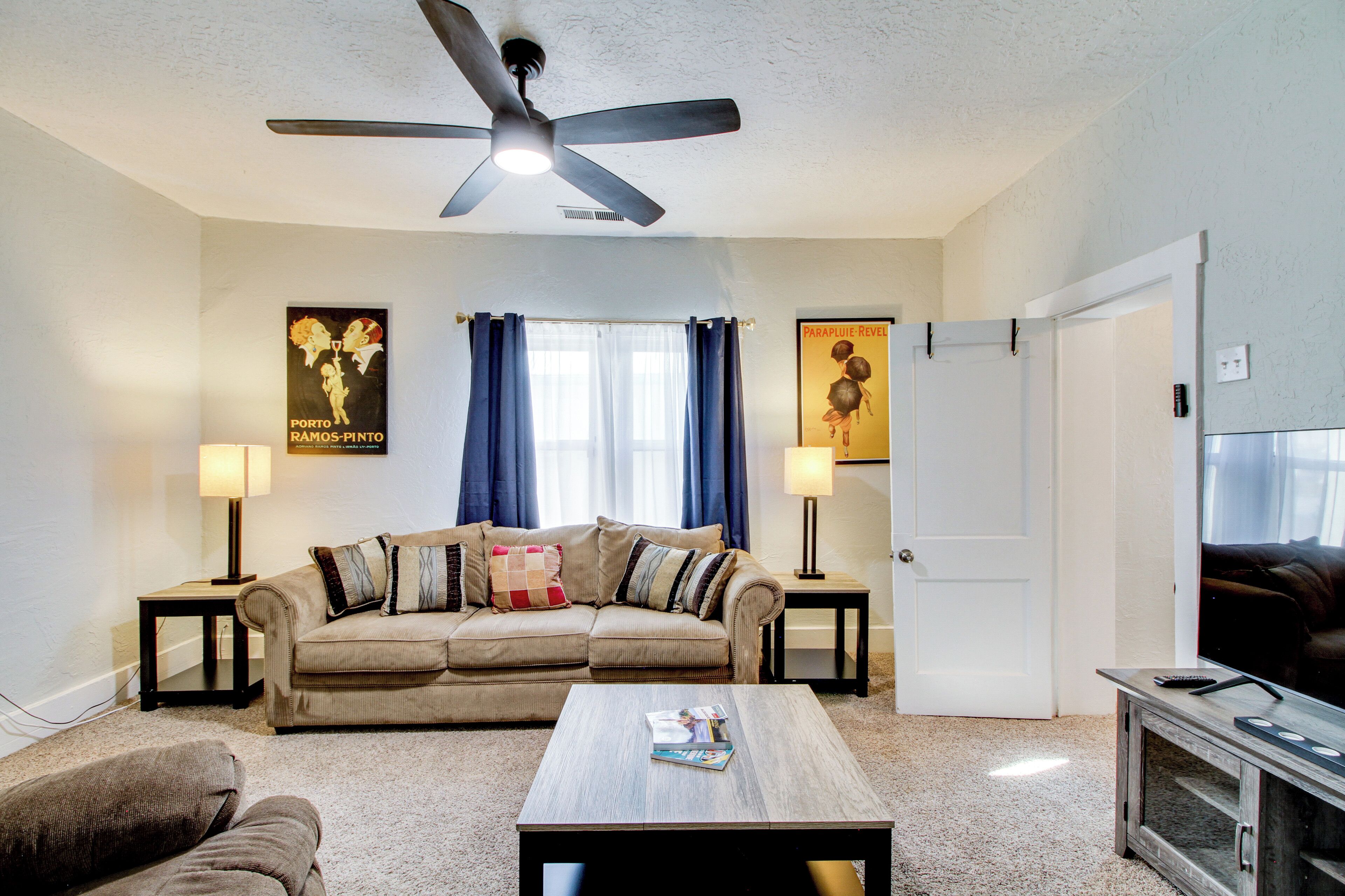 House (2 Bedrooms) | Interior