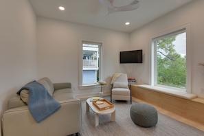 Apartment (1 Bedroom) | Interior - Walk to Gulf: Charming Santa Rosa Beach Duplex! (Santa Rosa Beach)