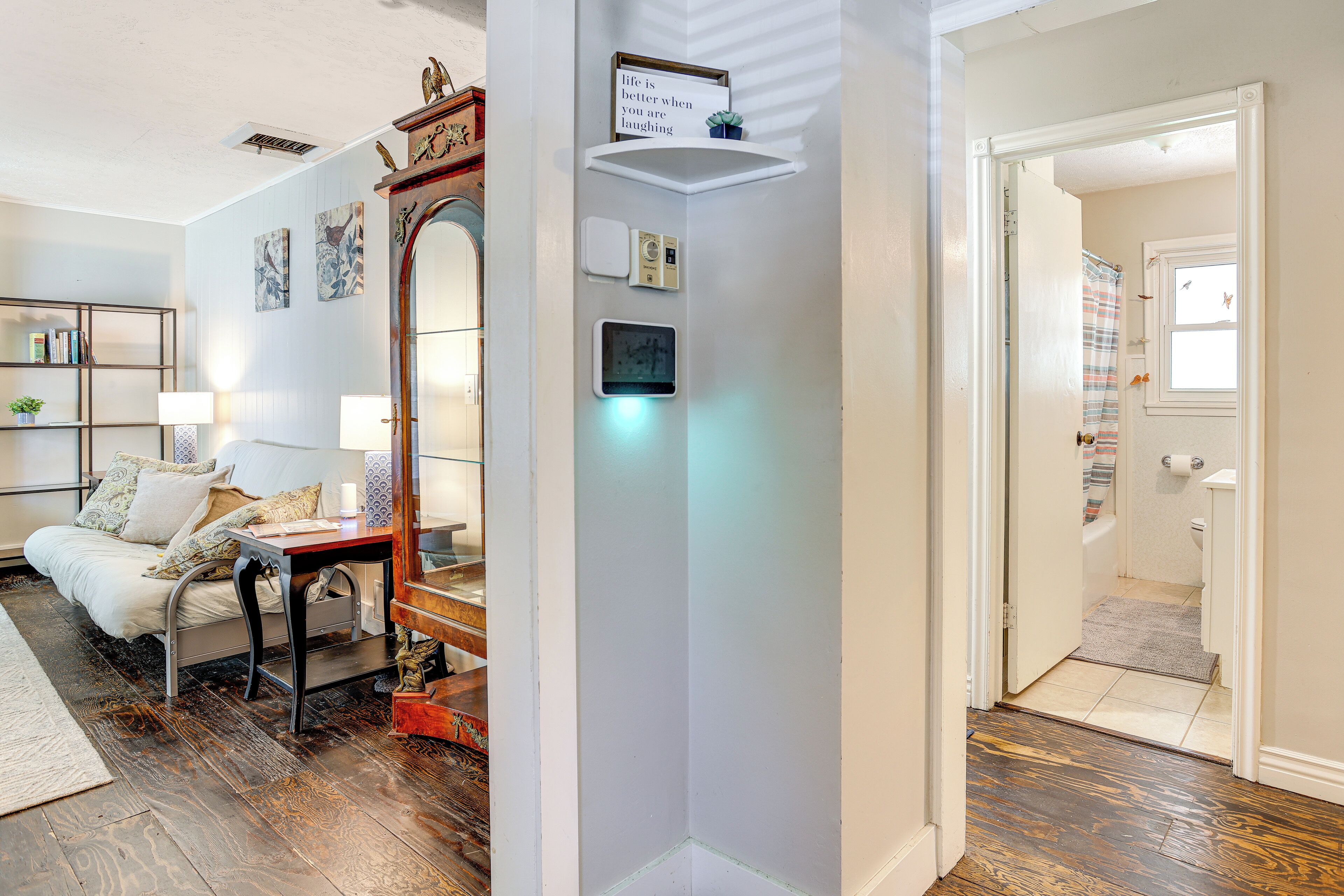 Apartment (2 Bedrooms) | Bahagian dalam