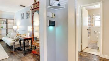 Apartment (2 Bedrooms) | Bahagian dalam