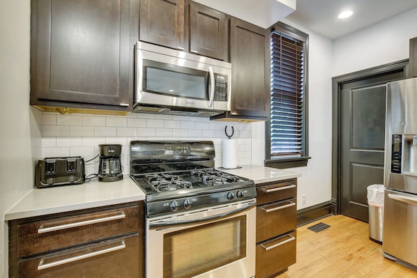 House (2 Bedrooms) | Interior