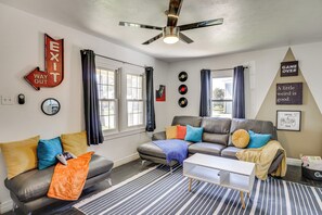 House (2 Bedrooms) | Front of property