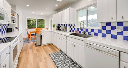 Private Dock & Fire Pit: Lakefront Gem in Olympia