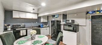 Game Day Made Easy! Apt 2 Mi to Notre Dame Stadium