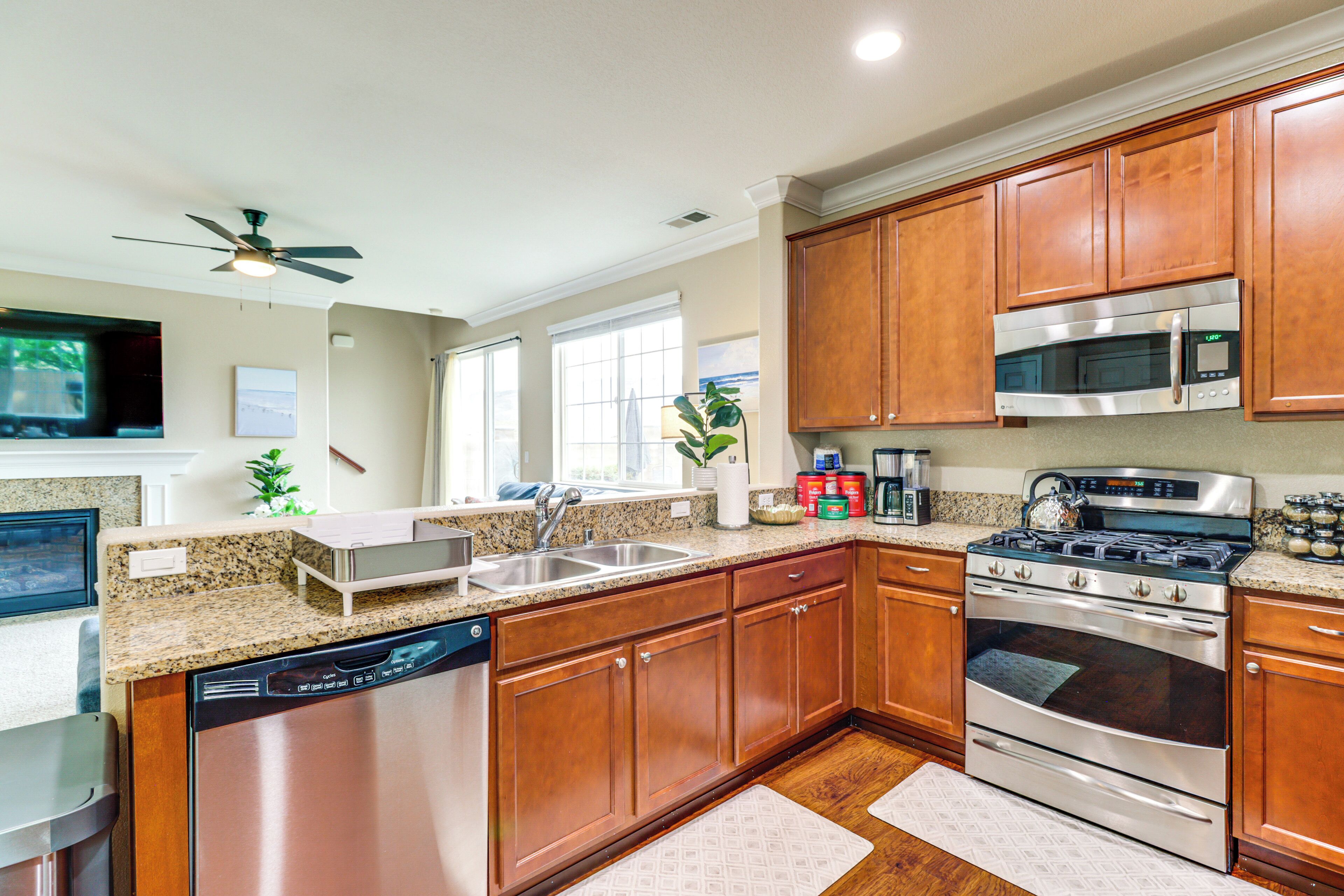 House (4 Bedrooms) | Interior