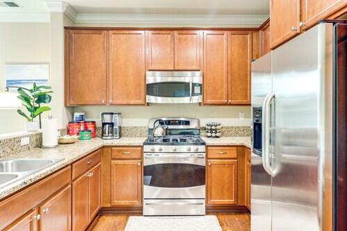 Mountain Views: Reno Home 6 Mi to Downtown!