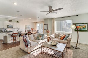 House (4 Bedrooms) | Interior