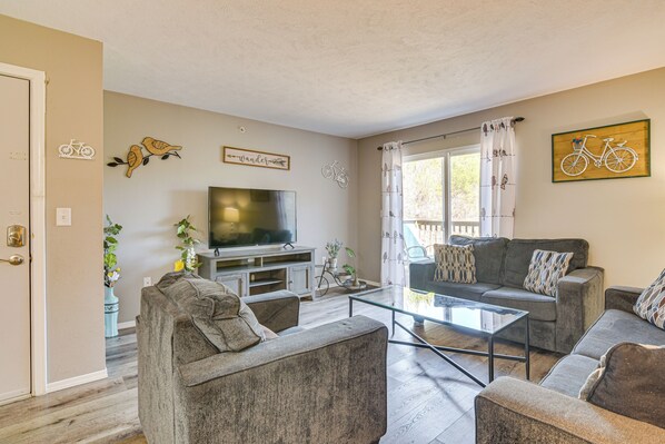 Apartment (3 Bedrooms) | Front of property - Whimsy on the Hillside!' Family Condo in Branson (Branson)