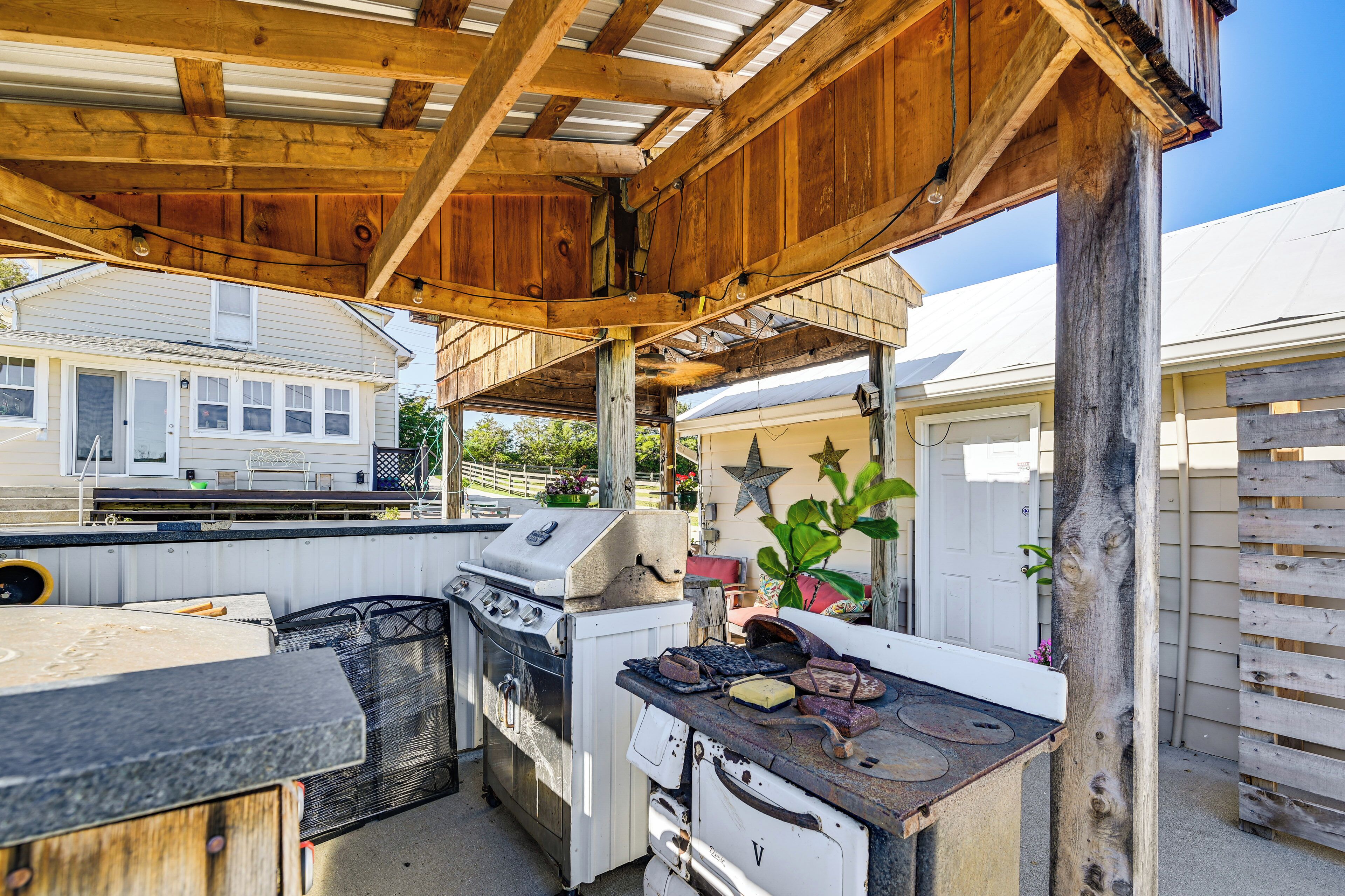 House (1 Bedroom) | Interior