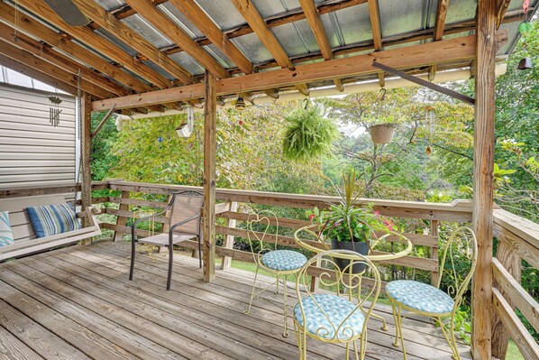 House (3 Bedrooms) | Front of property - Mine for Gems & Chase Waterfalls: Franklin Retreat (Franklin)