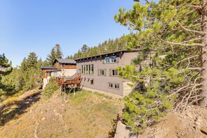 House (6 Bedrooms) | Interior - Endless Mtn Views! Group Ski Lodge at Sugar Bowl (Norden)