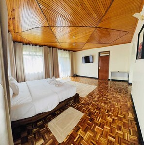 Decoración personalizada, muebles diferentes y wifi gratis