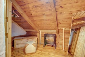 House (2 Bedrooms) | Interior - Soak in Hot Tub, Explore Outdoors: Cleveland Cabin (Cleveland)