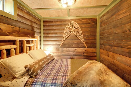 Game Room + Lake Access: Wooded Retreat in Jay