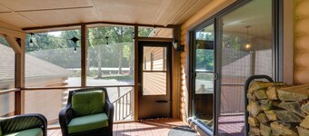 Unplug & Unwind! Country Cabin in Louisburg