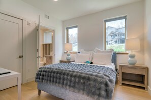 Interior - Ski-in/out Okemo Mountain Resort Condo w/ Balcony (Ludlow)