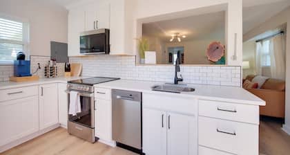 'blue Heron' Walk to Kelso Beach! Pet-friendly Gem