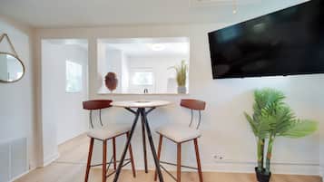 House (1 Bedroom) | Interior
