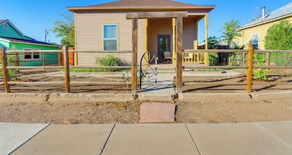 Walkable Location, Fenced Yard: Wickenburg Home!
