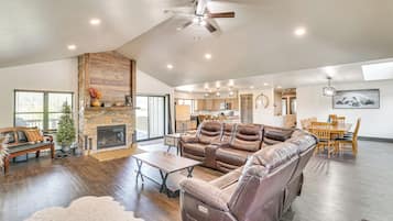 House (Multiple Bedrooms) | Interior