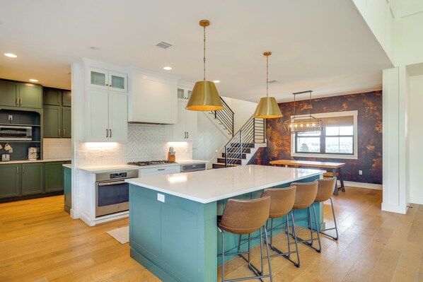 House (4 Bedrooms) | Interior