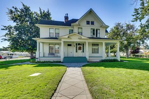 House (5 Bedrooms) | Front of property