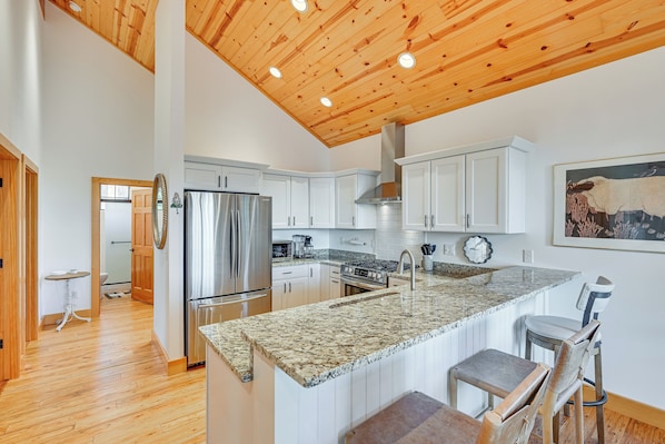 House (2 Bedrooms) | Interior