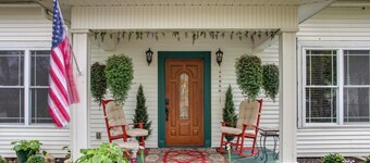 Walk to UT Southern & Dtwn Pulaski: Historic Home