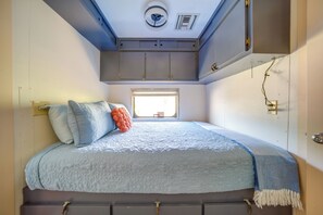Interior - The Artiste,' Converted Railcar in Dubois! (DuBois)