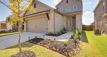 Yard & Office: Spacious Family Home in Forney