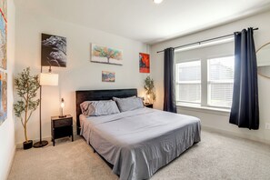 House (2 Bedrooms) | Interior