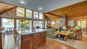 Rumah (4 Bedrooms) | Interior