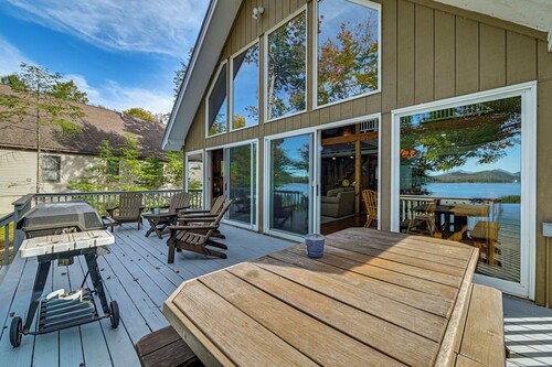 6 Mi to Ski Slopes: 'oak View' Lakefront Home!