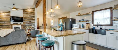 House (3 Bedrooms) | Interior