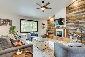 House (3 Bedrooms) | Interior
