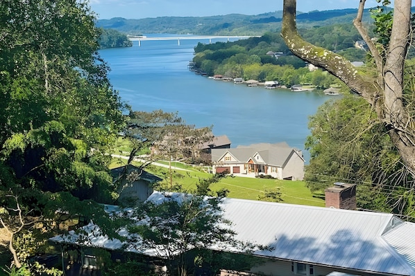 House (3 Bedrooms) | Front of property - 1 Mi to Dtwn Loudon: Spacious River-view Home (Loudon)
