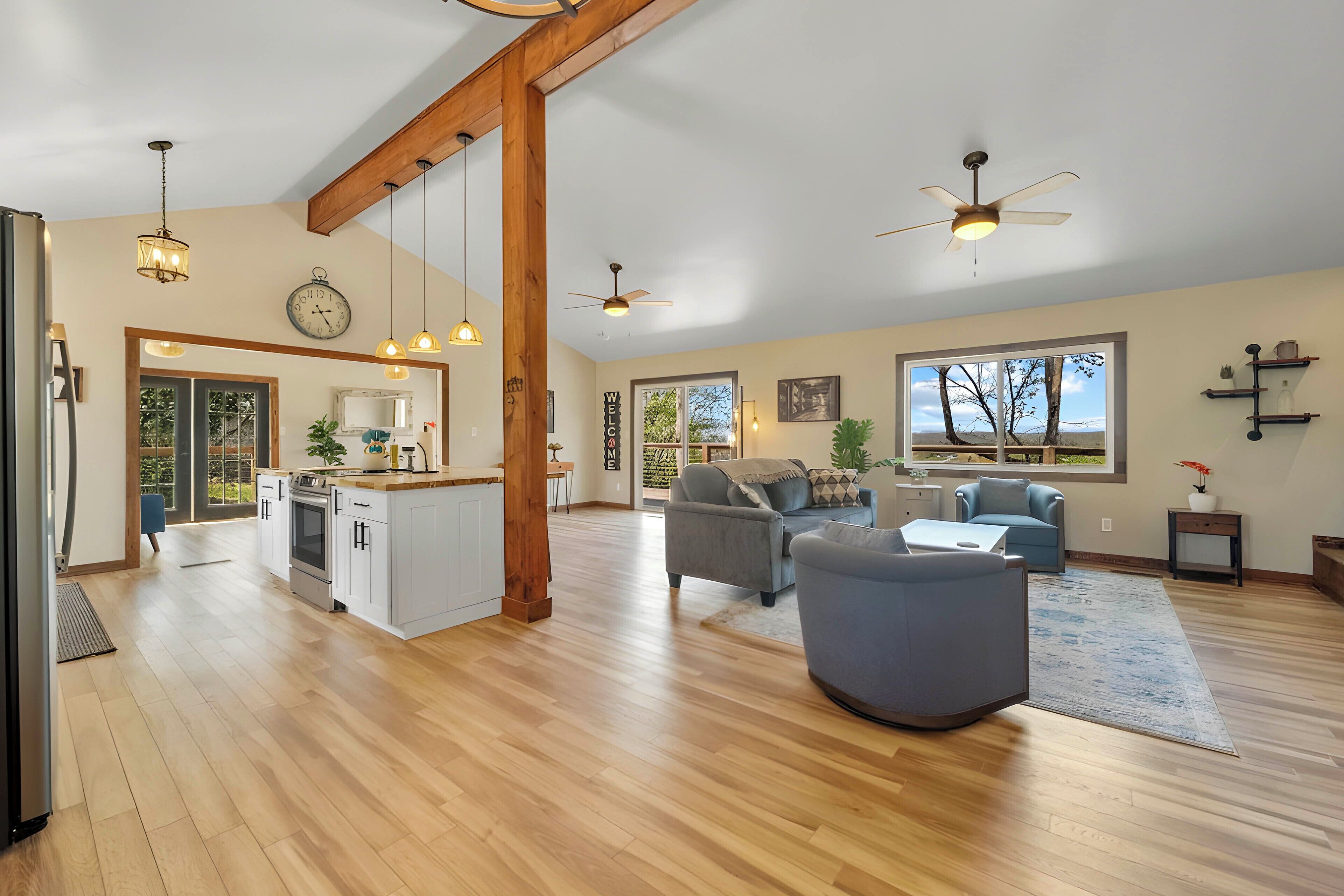 House (3 Bedrooms) | Interior