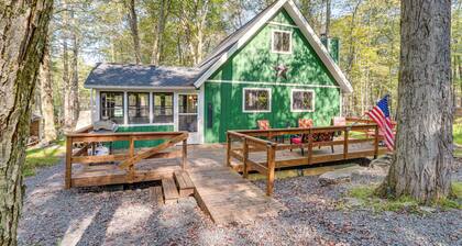Fishing, Fun & Fall Foliage! Pocono Lake Cabin