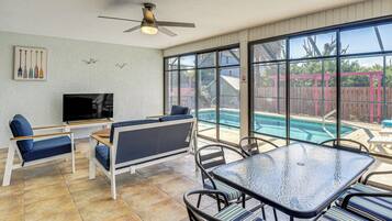 House (3 Bedrooms) | Front of property