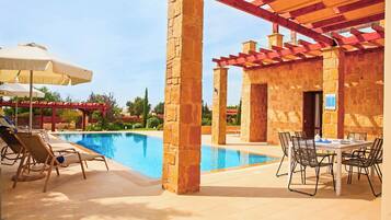 Villa (3 Bedrooms) | Exterior