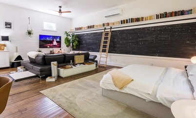 Between the Lakes - Hidden Creek Schoolhouse