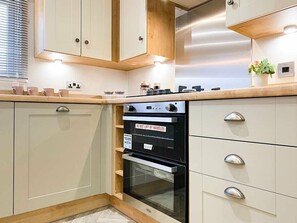 Oppvaskmaskin og kjøkkenutstyr