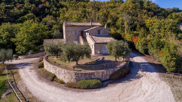 Apartment | Exterior - Apartment in a Farmhouse With Swimming Pool (Assisi)